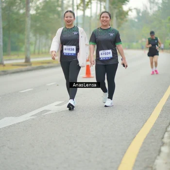 Runner Photo 8194977