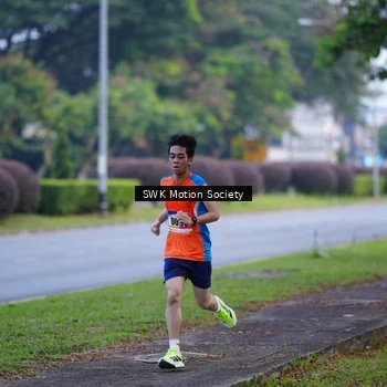 Runner Photo 8195002