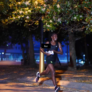 Runner Photo 8195024