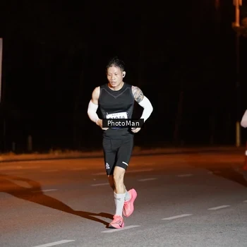 Runner Photo 8195305