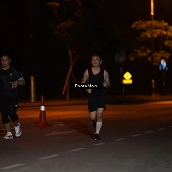 Runner Photo 8195964