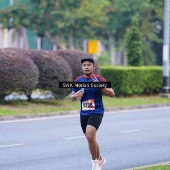 Runner Photo 8196001