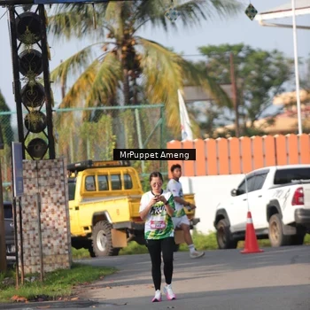 Runner Photo 8196012