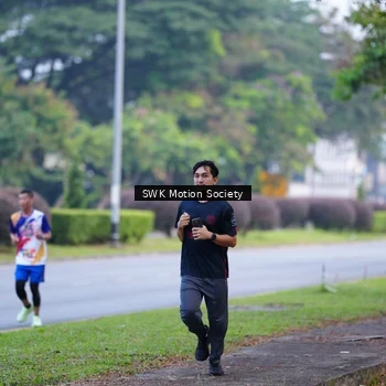 Runner Photo 8196034