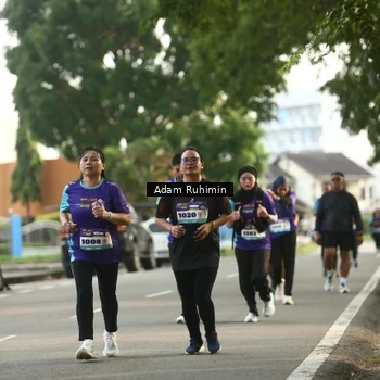 Runner Photo 8196100