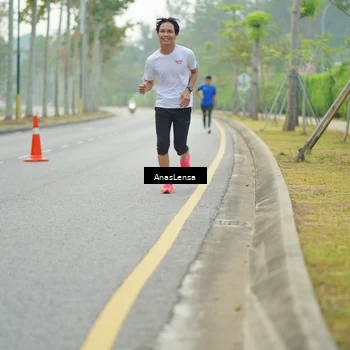 Runner Photo 8196515