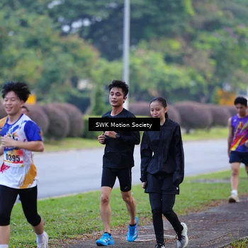 Runner Photo 8196604