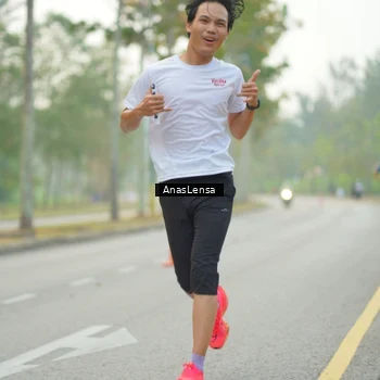 Runner Photo 8196674