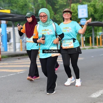 Runner Photo 8196696