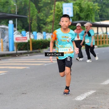 Runner Photo 8197366