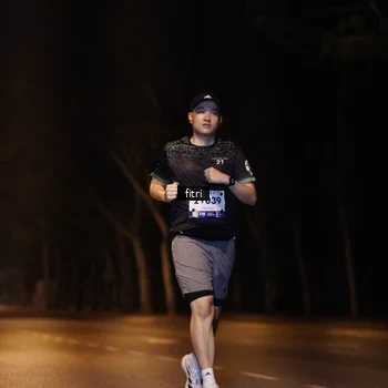 Runner Photo 8197940