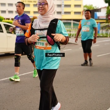Runner Photo 8198015