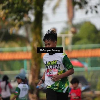 Runner Photo 8198281