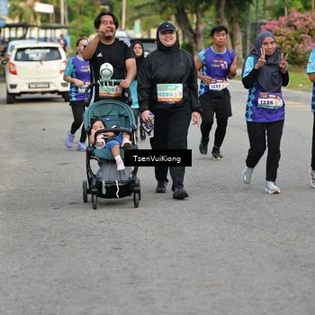 Runner Photo 8198872
