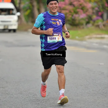 Runner Photo 8198960