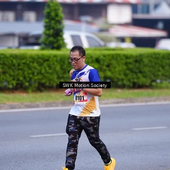 Runner Photo 8199003
