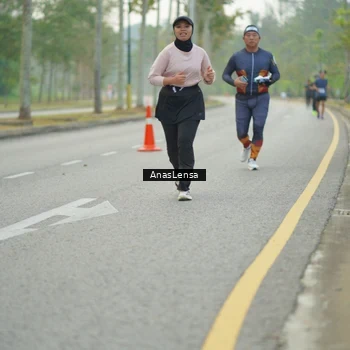 Runner Photo 8199306
