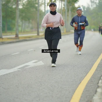 Runner Photo 8199312