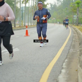 Runner Photo 8199330