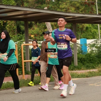 Runner Photo 8199468