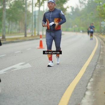 Runner Photo 8199469
