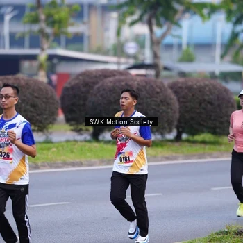 Runner Photo 8199635