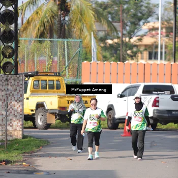 Runner Photo 8200006