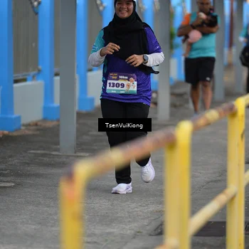 Runner Photo 8200039