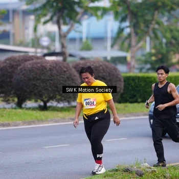 Runner Photo 8200041
