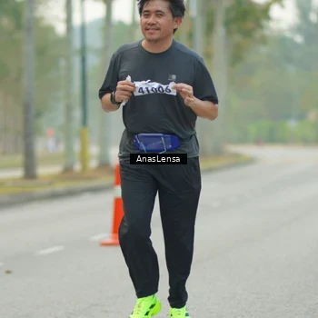 Runner Photo 8200050