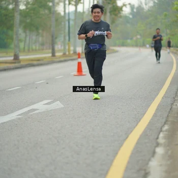 Runner Photo 8200051