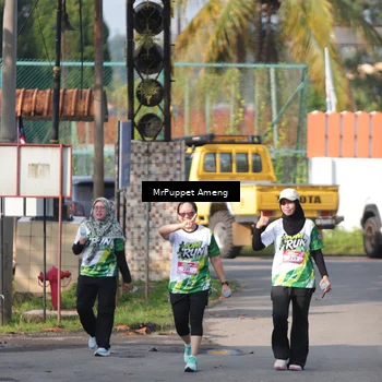Runner Photo 8200053