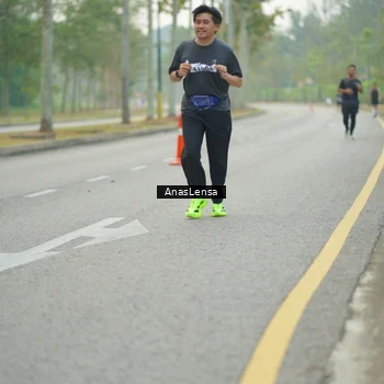 Runner Photo 8200062