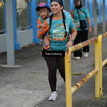 Runner Photo 8200066