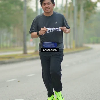 Runner Photo 8200069
