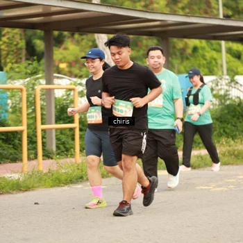 Runner Photo 8200098