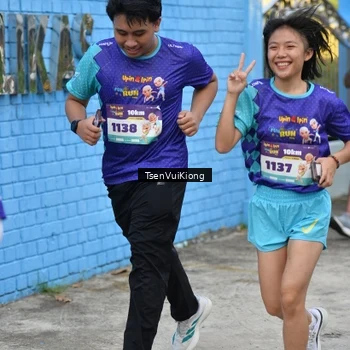 Runner Photo 8200121