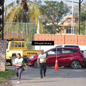Runner Photo 8200136