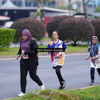 Runner Photo 8200160