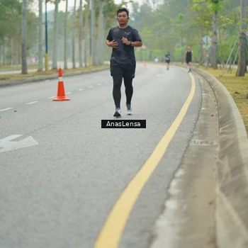 Runner Photo 8200171