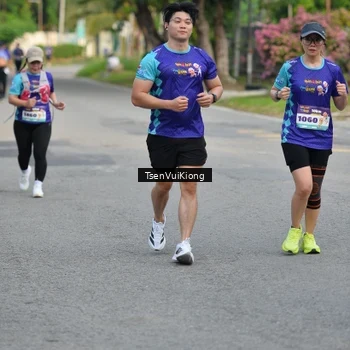 Runner Photo 8200182