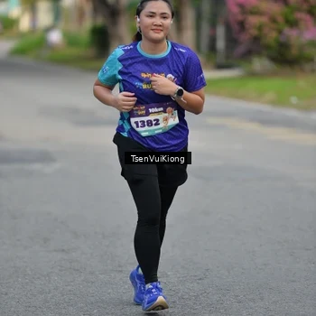 Runner Photo 8200215