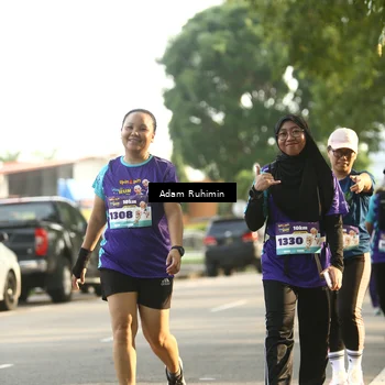 Runner Photo 8200252