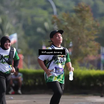 Runner Photo 8200262