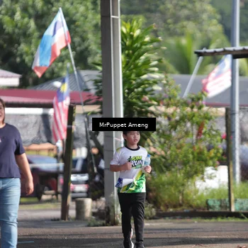 Runner Photo 8200271