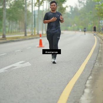 Runner Photo 8200282