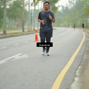Runner Photo 8200290