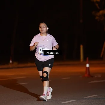 Runner Photo 8200345