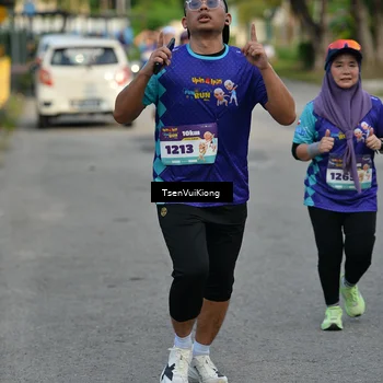 Runner Photo 8200349