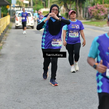 Runner Photo 8200364